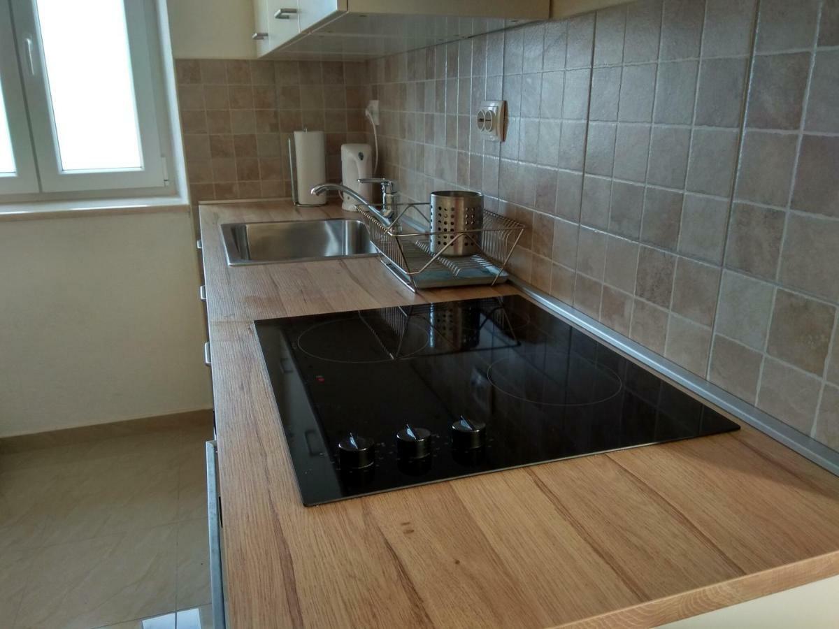 Apartman Postira Rot Exterior foto